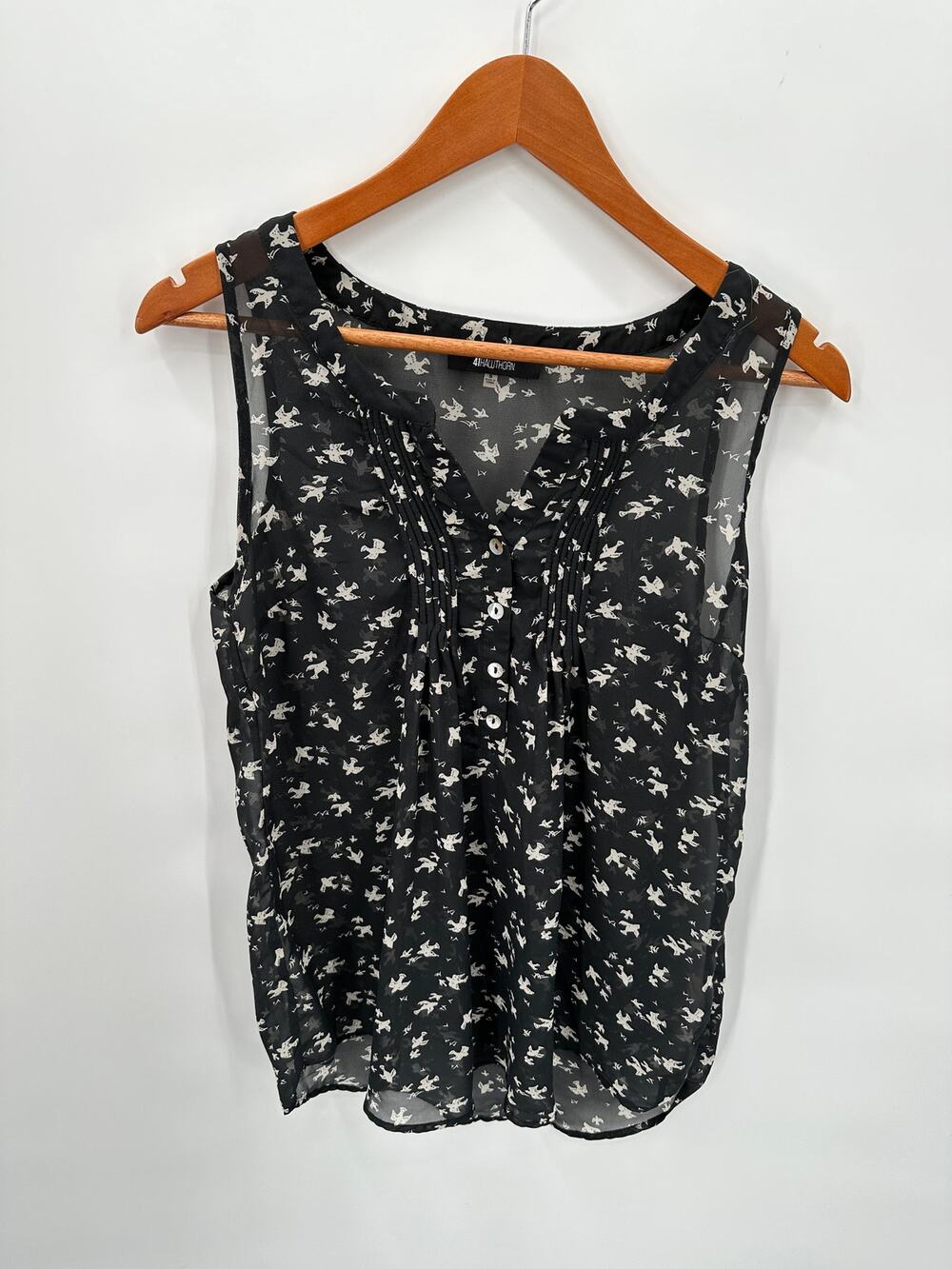 STITCH FIX 41Hawthron Bird Split Neck Blouse // S